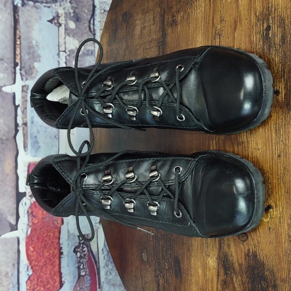 Talbot's "Iceland" Black Leather Boots - Picture 2 of 12